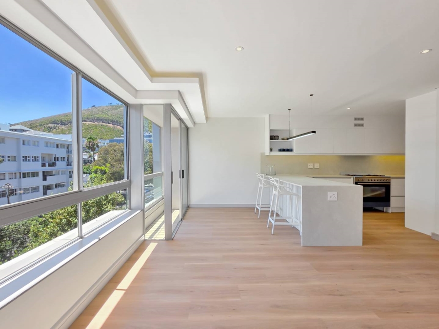 2 Bedroom Property for Sale in Sea Point Western Cape